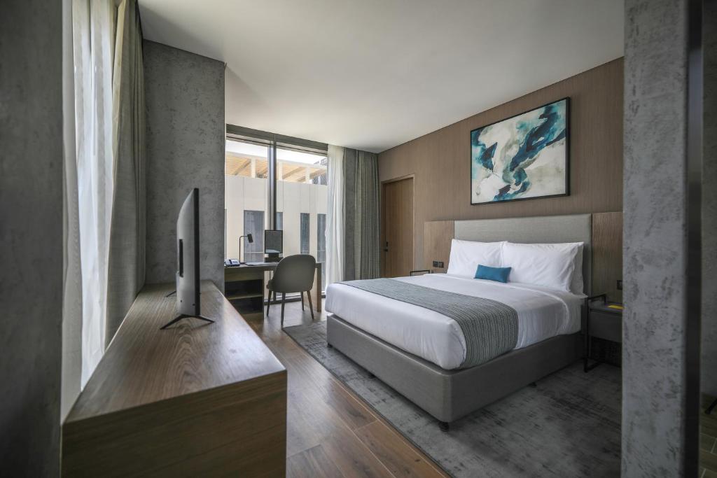 One Bedroom Near Gold Souk Metro By Luxury Bookings Luxury Bookings