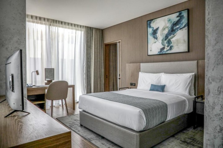 One Bedroom Near Gold Souk Metro By Luxury Bookings 2 Luxury Bookings