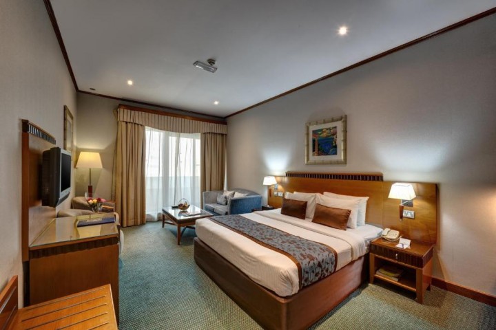 One Bedroom Suite Near Mashreq Metro By Luxury Bookings 5 Luxury Bookings