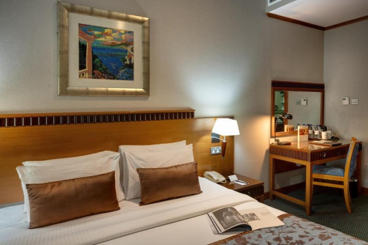 One Bedroom Suite Near Mashreq Metro By Luxury Bookings 14 Luxury Bookings