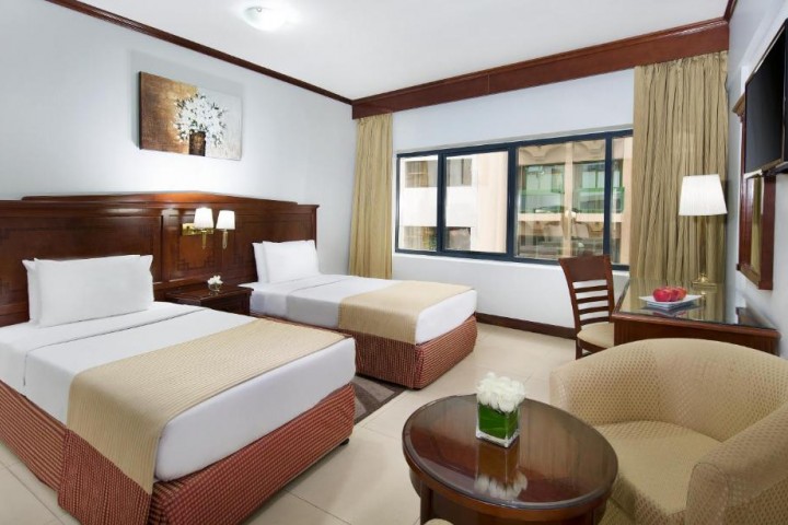 Double Room Near Meena Bazaar By Luxury Bookings AB 0 Luxury Bookings