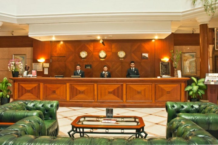 Executive Suite Near Burjuman Metro By Luxury Bookings 13 Luxury Bookings