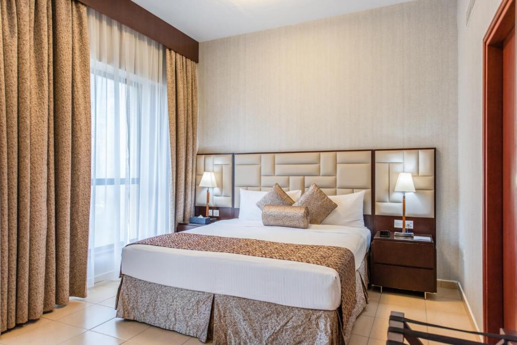 Two Bedroom Apartment In Jbr Sadaf Building By Luxury Bookings AC Luxury Bookings