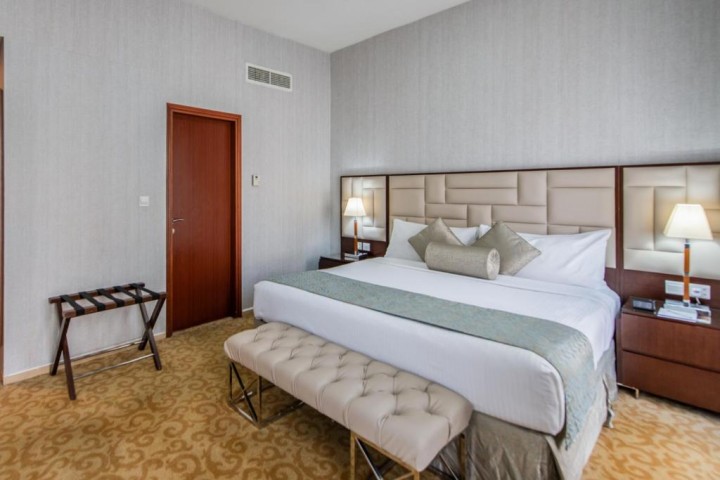 Three Bedroom Apartment In Jbr Sadaf Building By Luxury Bookings AC 1 Luxury Bookings
