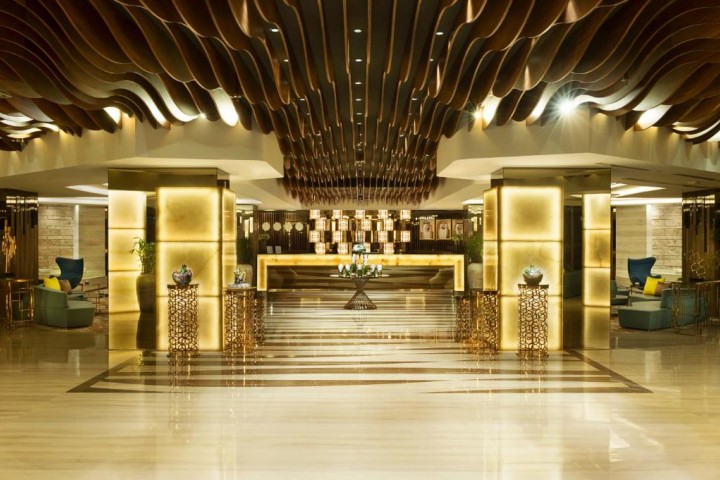 Deluxe Room Near Mayfair Tower Business Bay By Luxury Bookings 4 Luxury Bookings