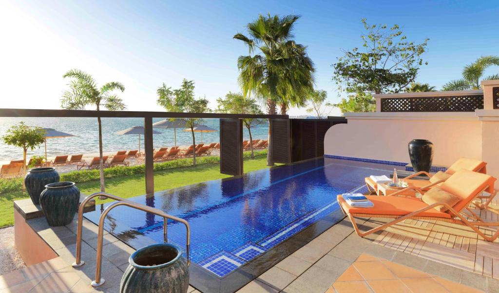 Stylish Luxury One Bedroom Beach Pool Villa In Palm Jumeirah By Luxury Bookings Luxury Bookings