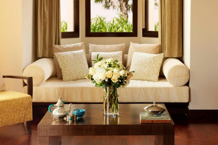 Stylish Luxury One Bedroom Beach Pool Villa In Palm Jumeirah By Luxury Bookings 3 Luxury Bookings