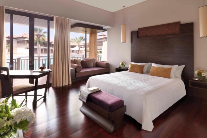 Stylish Luxury One Bedroom Beach Pool Villa In Palm Jumeirah By Luxury Bookings 7 Luxury Bookings