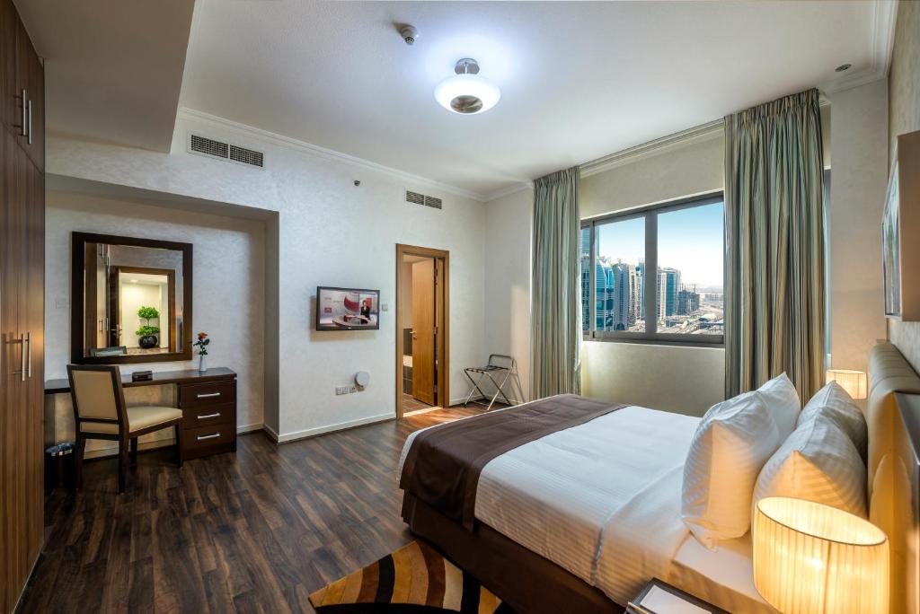 One Bedroom Apartment In Dubai Marina By Luxury Bookings Luxury Bookings