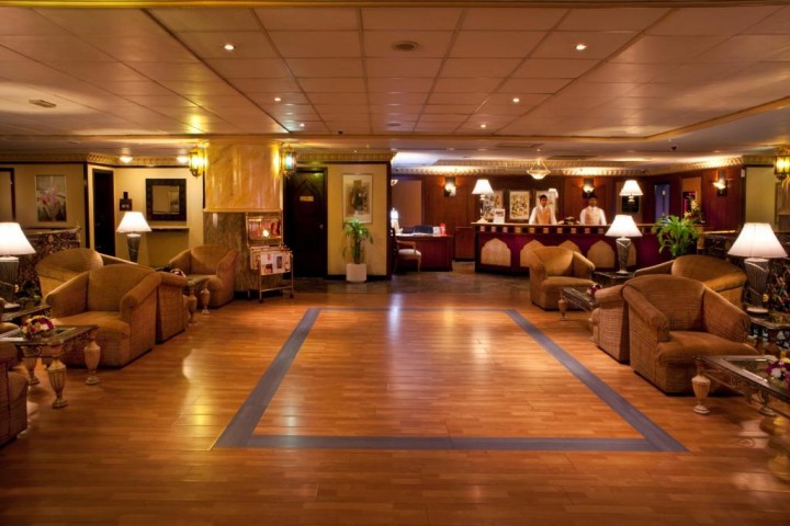 Classic Room Near Baniyas Metro By Luxury Bookings 12 Luxury Bookings