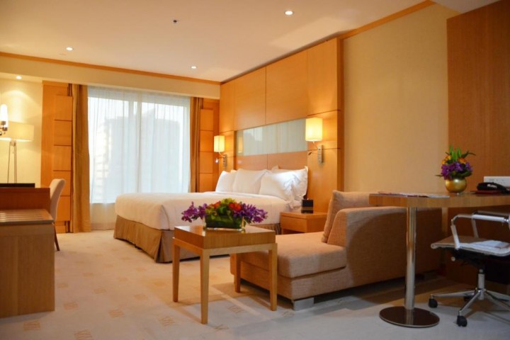 Deluxe Room In Downtown Near Financial Centre By Luxury Bookings 3 Luxury Bookings