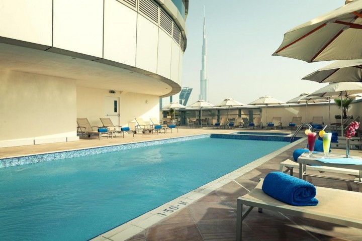 Two Bedroom Suite In Downtown Near Financial Centre By Luxury Bookings 9 Luxury Bookings