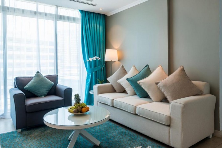 Two Bedroom Apartment In Dubai Marina By Luxury Bookings AC 3 Luxury Bookings