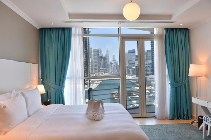 Two Bedroom Apartment In Dubai Marina By Luxury Bookings AC 5 Luxury Bookings