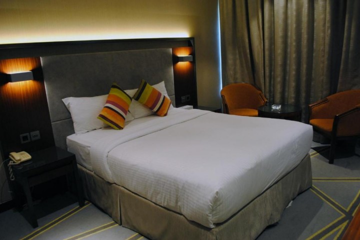 Standard Room Near Al Rigga Metro Station By Luxury Bookings 2 Luxury Bookings