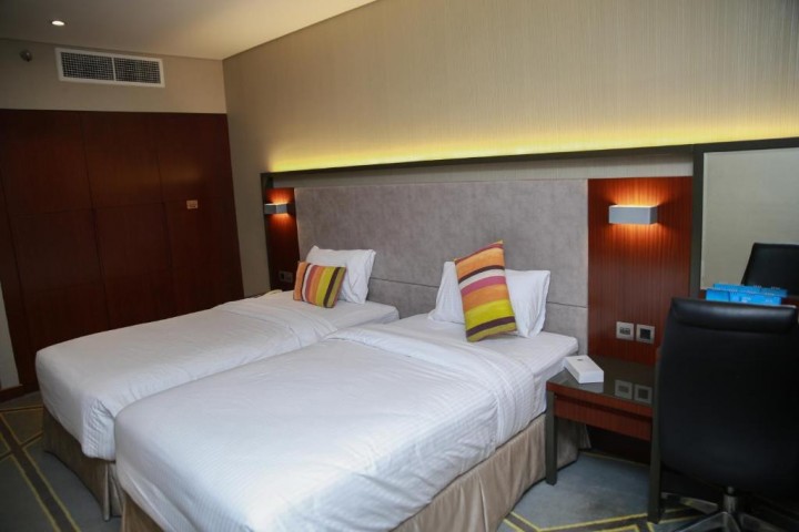 Standard Room Near Al Rigga Metro Station By Luxury Bookings 4 Luxury Bookings