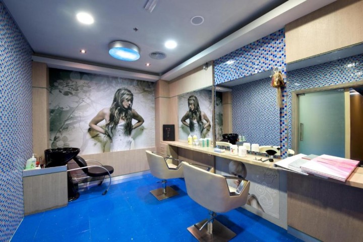 Deluxe Room In Al Qusais 3 By Luxury Bookings AC 4 Luxury Bookings