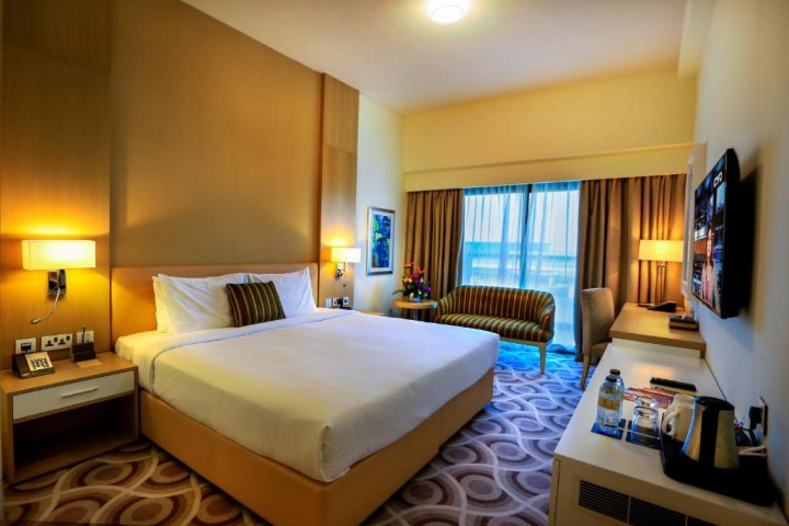 Two bedroom family Room Near Umm Al Shief Metro Station By Luxury Bookings 0 Luxury Bookings