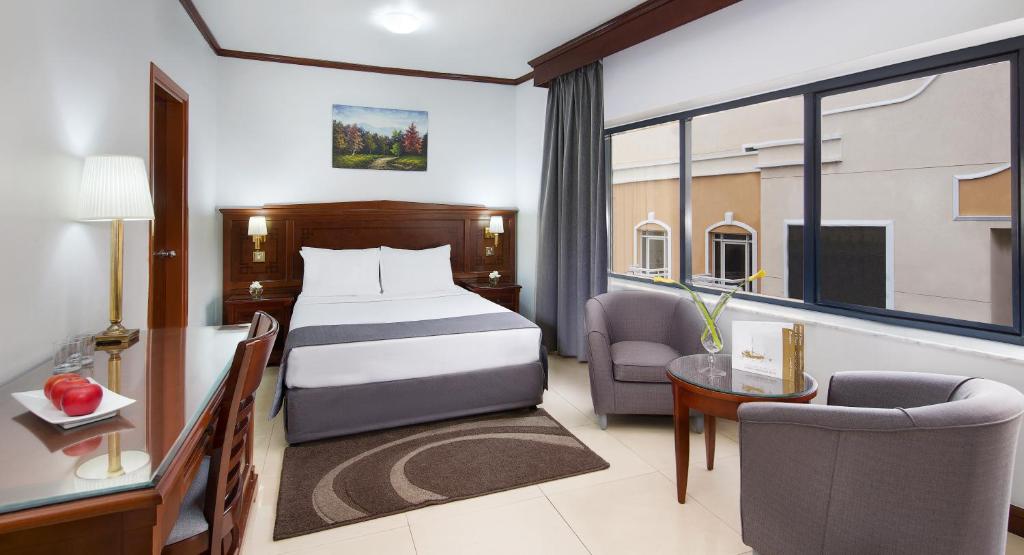 Double Room Near Meena Bazaar By Luxury Bookings AD Luxury Bookings