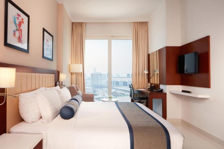 Two Bedroom Apartment In Sports City By Luxury Bookings Luxury Bookings