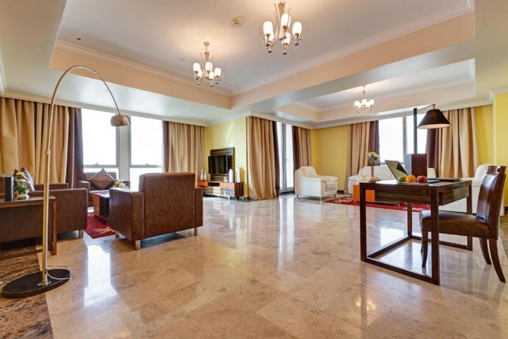 Three Bedroom In Dubai Land By Luxury Bookings 11 Luxury Bookings