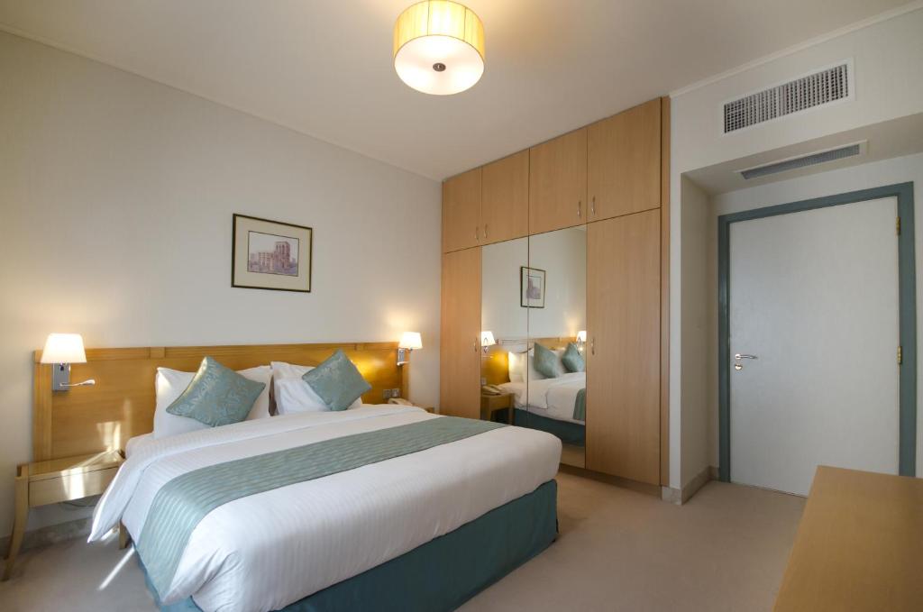Standard One Bedroom Near Al Shaklan Market By Luxury Bookings Luxury Bookings