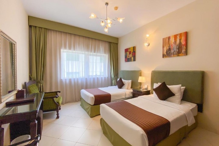 One Bedroom Apartment Near Mashreq Metro By Luxury Bookings AC 23 Luxury Bookings