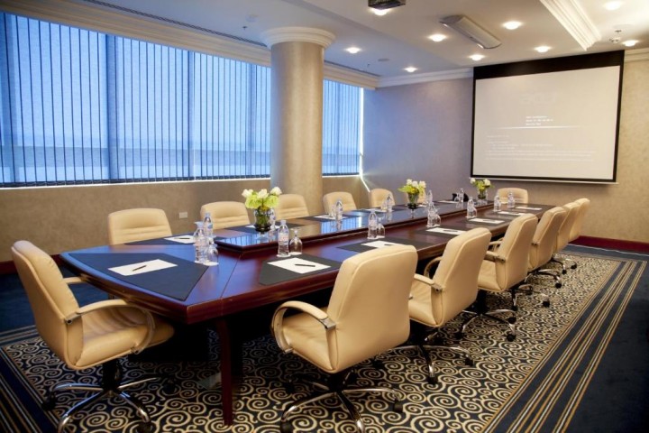 Ambassador One Bedroom Near Mall Of Emirates By Luxury Bookings 9 Luxury Bookings