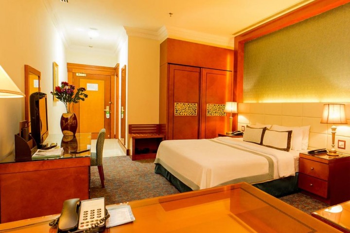Superior Room Near Mall Of Emirates By Luxury Bookings 0 Luxury Bookings