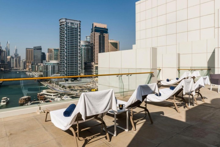 Two Bedroom Apartment In Dubai Marina By Luxury Bookings AE 8 Luxury Bookings