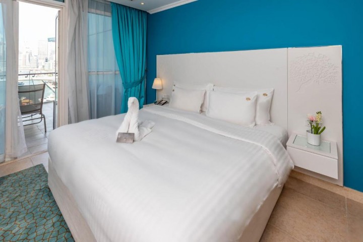 Two Bedroom Apartment In Dubai Marina By Luxury Bookings AE 12 Luxury Bookings