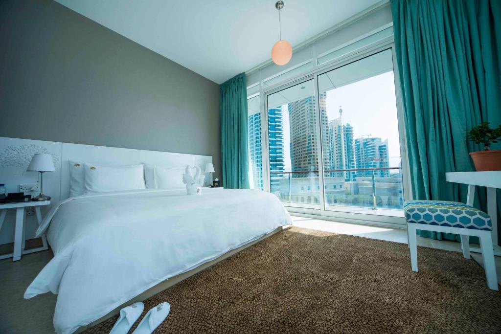 Two Bedroom Apartment In Dubai Marina Near Fresh And Care By Luxury Bookings Luxury Bookings