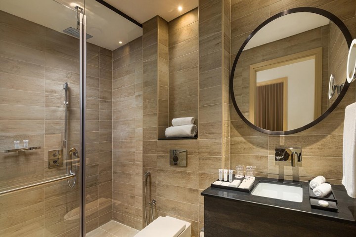 Two Bedroom Apartment Near Mall Of Emirates By Luxury Bookings 8 Luxury Bookings