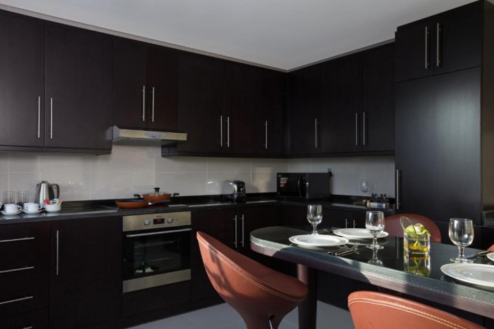 One Bedroom Apartment In Jlt Cluster T Near Al Seef Tower 3 By Luxury Bookings 8 Luxury Bookings