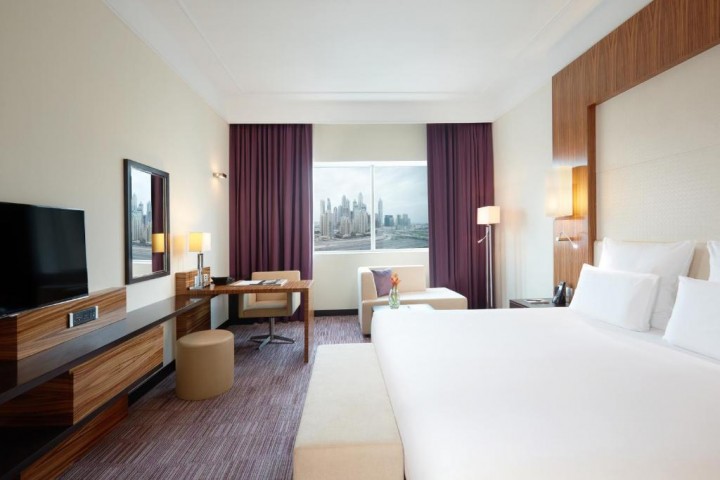 Superior King Room In Jlt Cluster T Near Al Seef Tower 3 By Luxury Bookings 1 Luxury Bookings