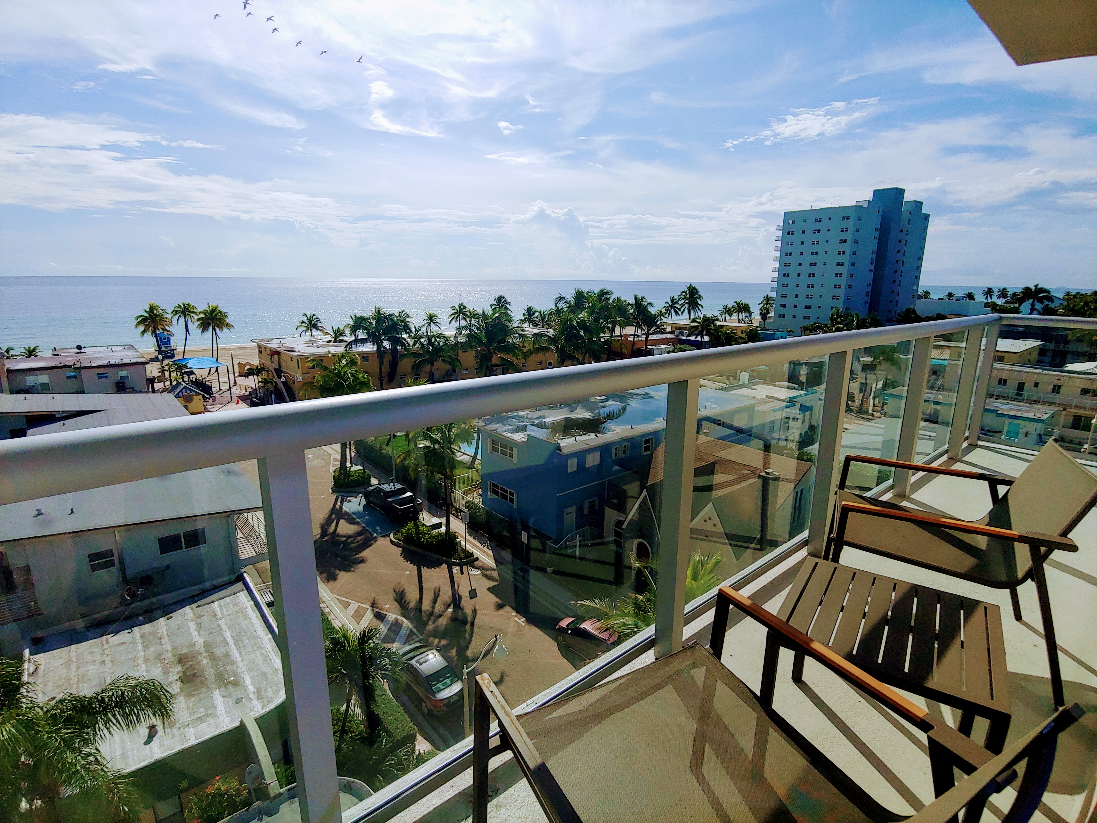 Cielo Stays - Brand New Luxury Corner Unit with Awesome Ocean View Cielo Stays