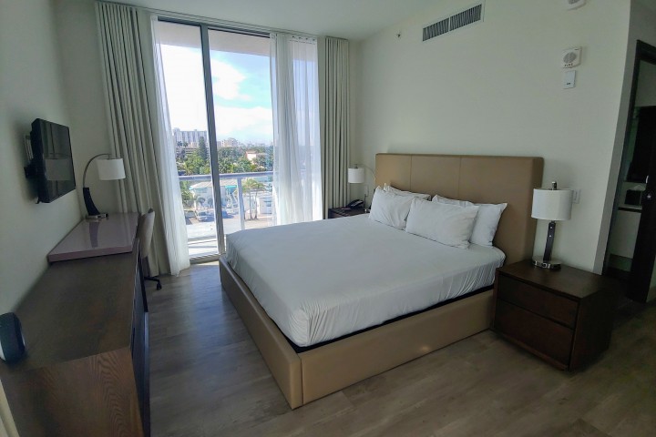 Cielo Stays - Brand New Luxury Corner Unit with Awesome Ocean View 3 Cielo Stays